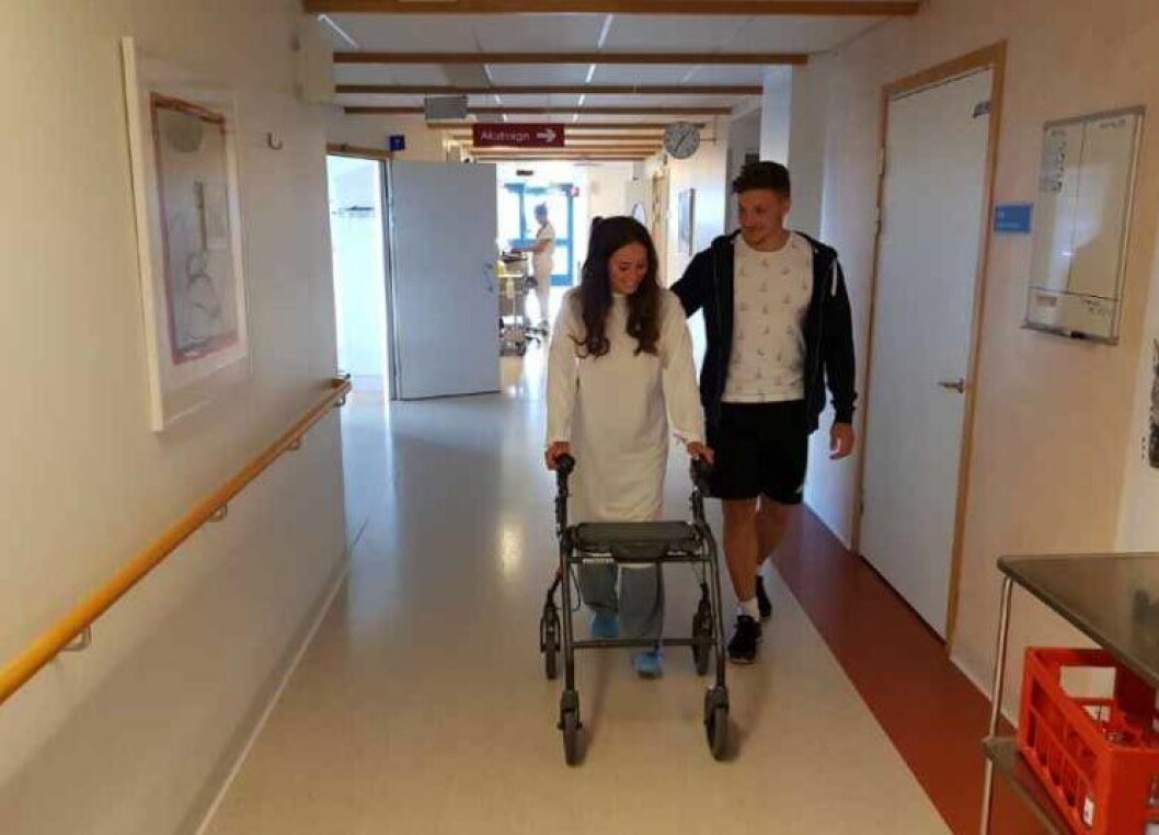 Trots att det i dag har gått fyra år sedan Linn drabbades av stroken har hon flera men. Många av dem dolda: hon har dålig motorik i min högra sida, nervsmärtor, minnessvårigheter, hjärntrötthet och afasi. Det krävs mer planering i hennes liv i dag än vad det hade gjort om hon hade varit frisk.