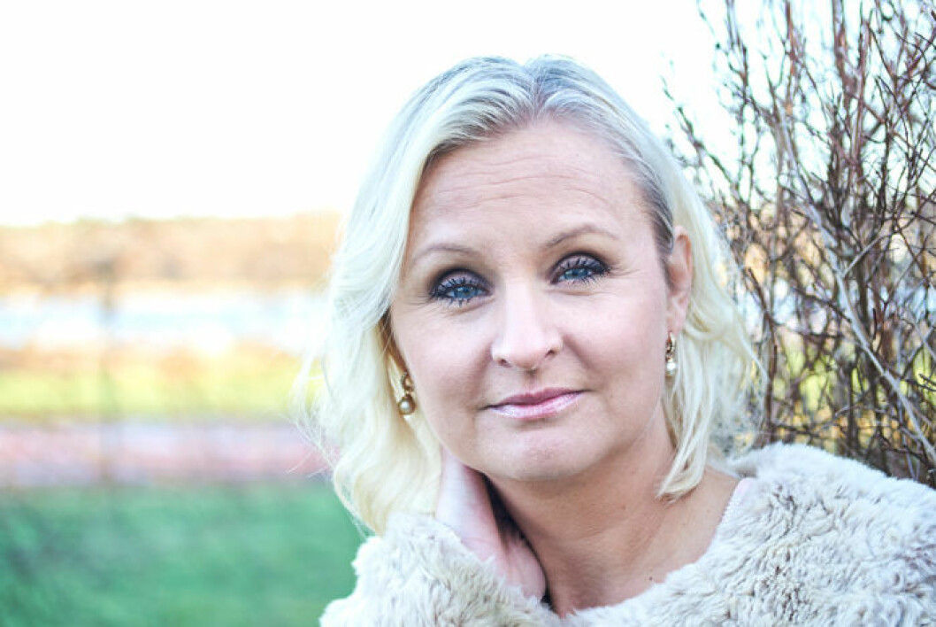 Linn Wågberg, 42, har känt skuld för att hon övertalade sin son att åka på konfirmationslägret vid Ånnsjön 2015. Foto: Göran Segeholm Linn Wågberg har skrivit en bok om olyckan, och miraklet, i Ånnsjön, då hennes son Leo dog och återuppstod.