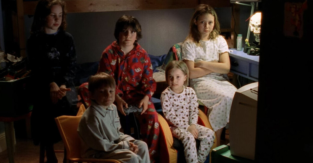 Några av barnen i filmen – Tomten är far till alla barnen. . Lisa Ambjörn, Tin Love Carlsson, Ester Sjögren, Sally Frejrud Carlsson