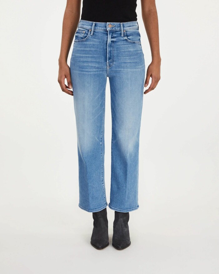 Klicka på bilden för att komma direkt till jeansen. jeans med hög midja, croppade ben och vida ben för dam från mother