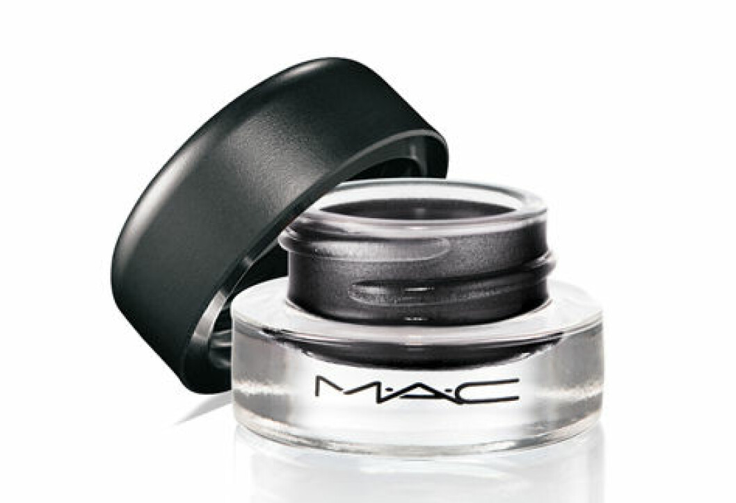 Mellan: Fluidline, ca 180 kr, Mac. Fluidline, ca 180 kr, Mac.
