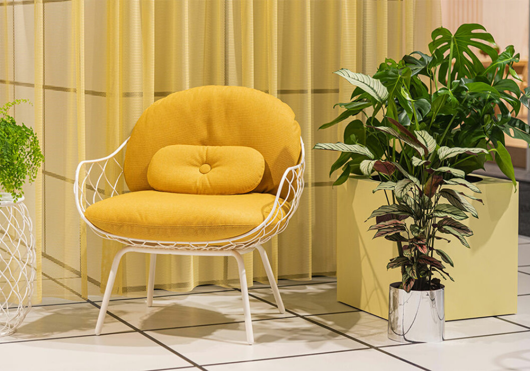 Solgult och glatt hos Magis på Stockholm Furniture & Light Fair 2020. Foto: Magis Gult hos Magis på Stockholm Furniture Fair 2020