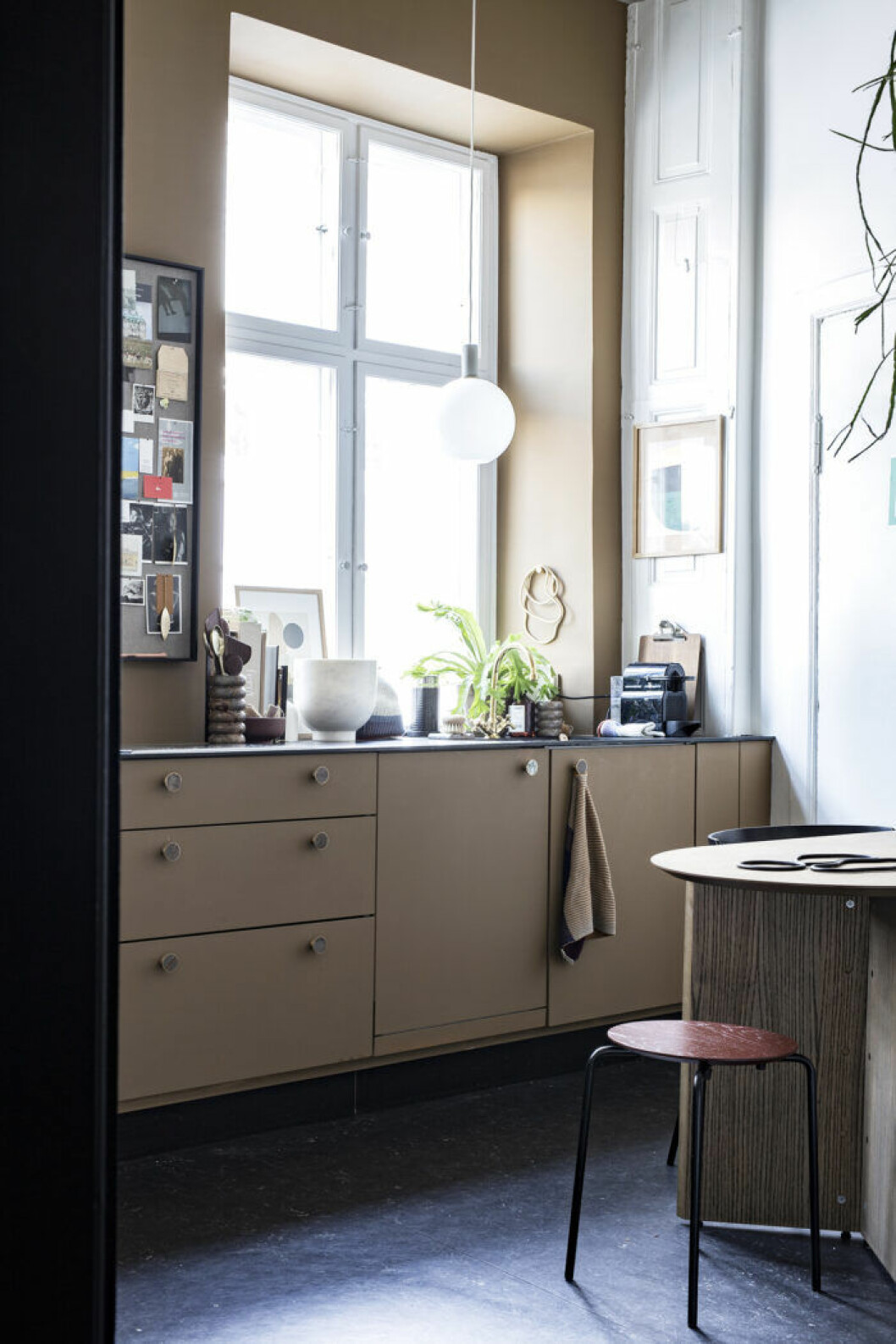 Foto: Ferm living En beigebrun neutral nyans är ett trendigt färgval