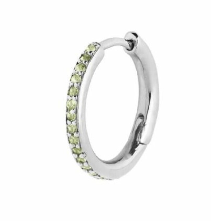 Örhängen, Maria Black. Mini-hoop, silverfärgad med ljusgröna stenar. Örhänge från Maria Black.
