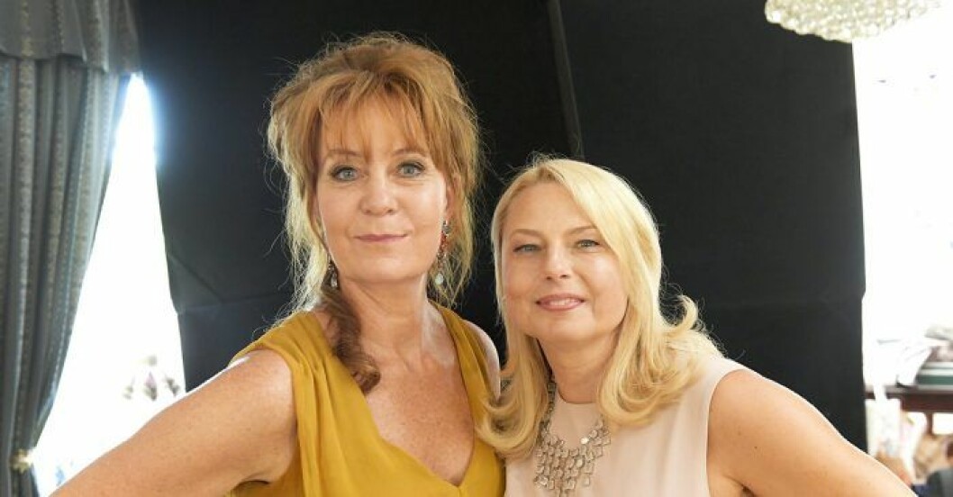 Maria och Helena under inspelningen av den första säsongen av Bröllop, begravning och dop.
