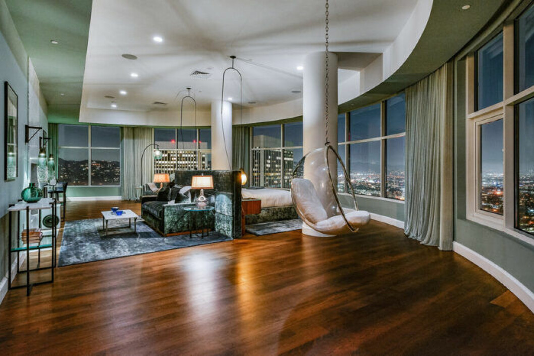 Foto: Holcomb Lyxigt vardagsrum hemma hos Matthew Perry Los Angeles