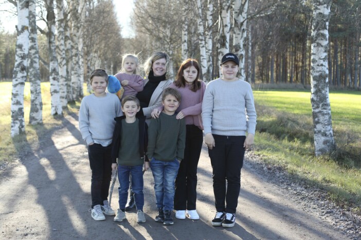 Efter månader på sjukhus kunde Emma Schols förenas med sin barnaskara.