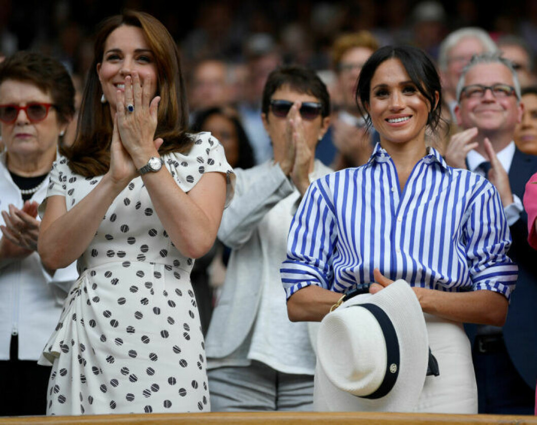 Meghan Markle i randig skjorta