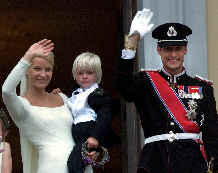 KRONPRINS HAAKON OCH KRONPRINSESSAN METTE-MARIT AV NORGE BRÖLLOP