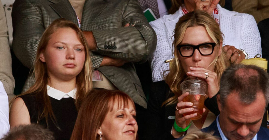 Mia Threapleton tillsammans med mamma Kate Winslet 2015. Mia Threapleton tillsammans med mamma Kate Winslet 2015.