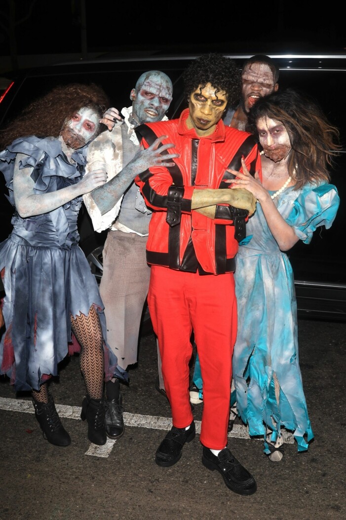Rapparen Tyga som Michael Jackson från musikvideon Thriller. Tyga som Michael Jackson ur musikvideon Thriller på Halloween 2022.