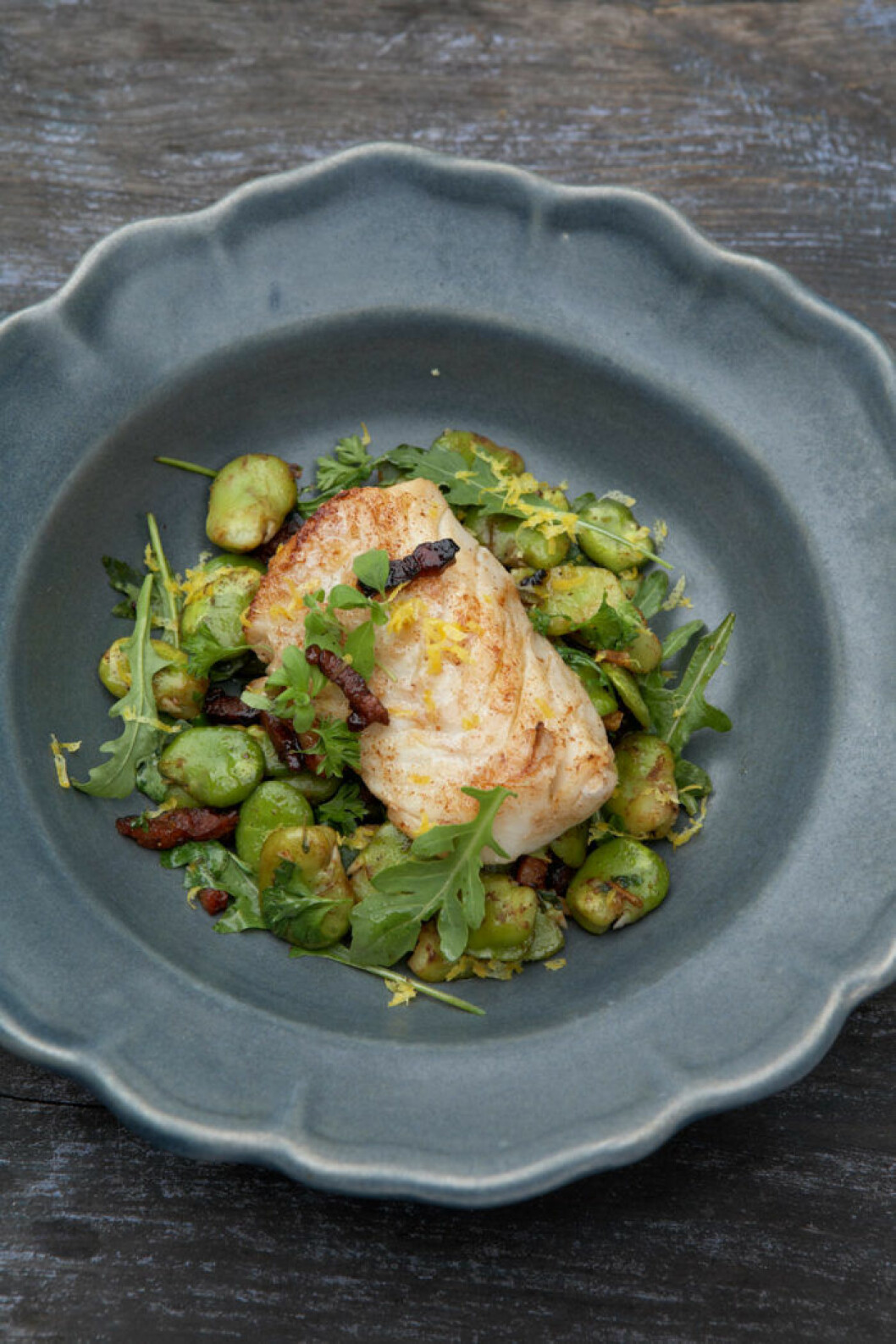 stekt fisk med bönor