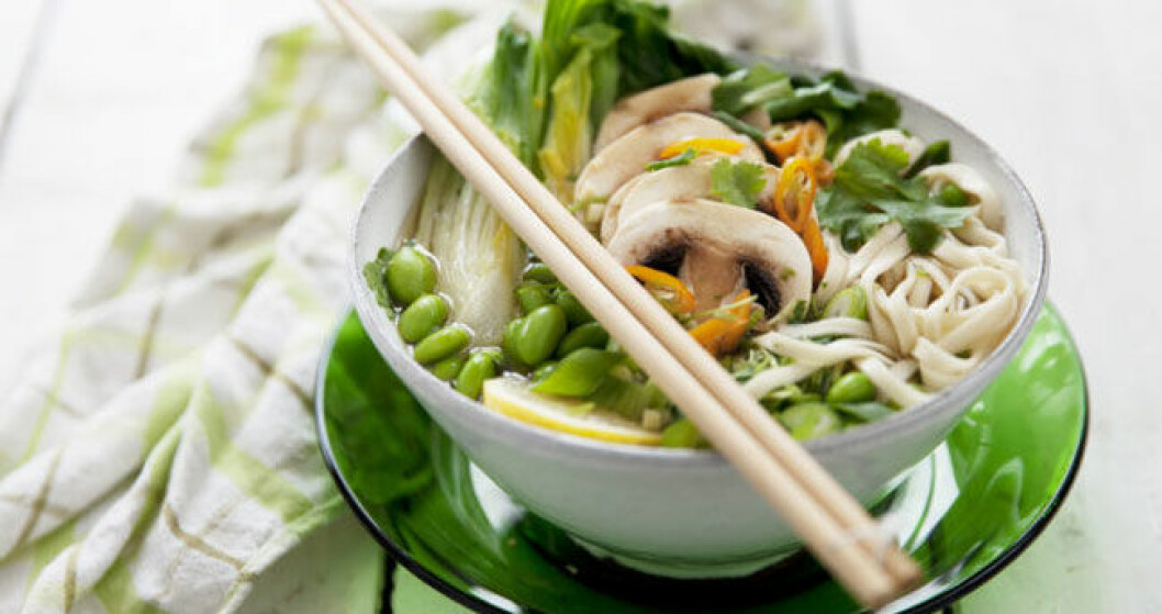 <em>Vegansk Misosoppa Foto: Karoline Jönsson/<a href="https://karoline-master.femina.se/ramen-japansk-nudelsoppa/">Det gröna skafferiet</a></em> misosoppa_vegan-ramen