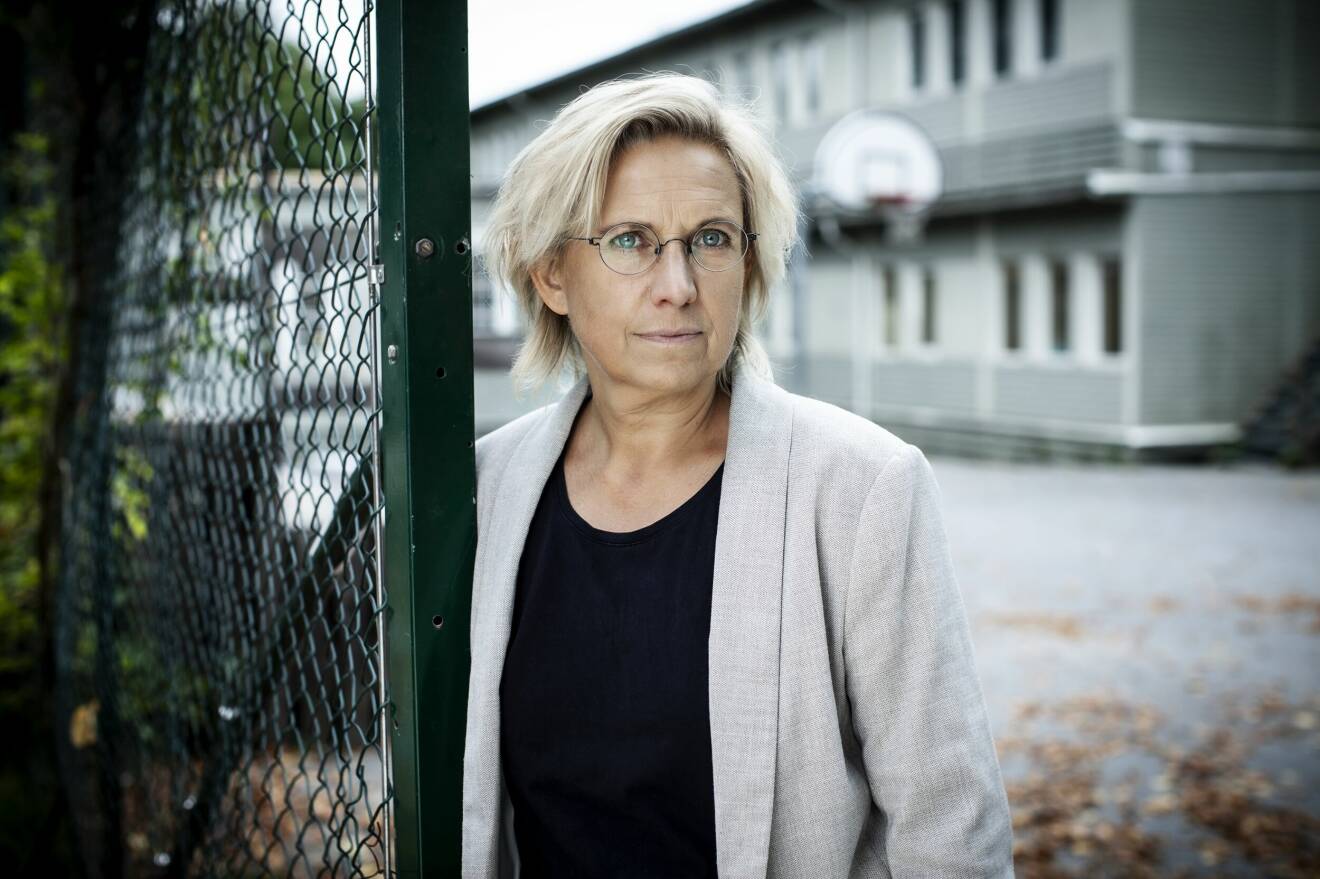 Nadja Yllner tillbaka på skolgården.