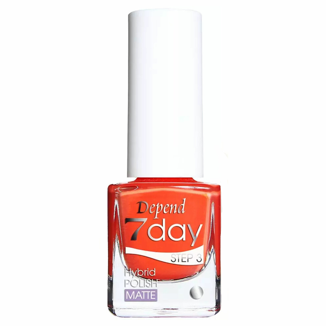 Depend 7day Pop it Hybrid Polish 70101 Shout Out – <a target="_blank" rel="nofollow" href="https://lyko.com/sv/smink/naglar/nagellack/depend-7day-pop-it-hybrid-polish-70101-shout-out">finns att köpa här för 49 kronor</a>.