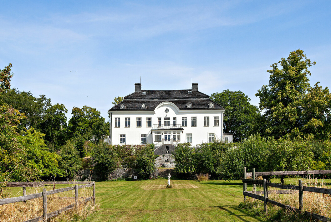 Rastaborg från baksidan.