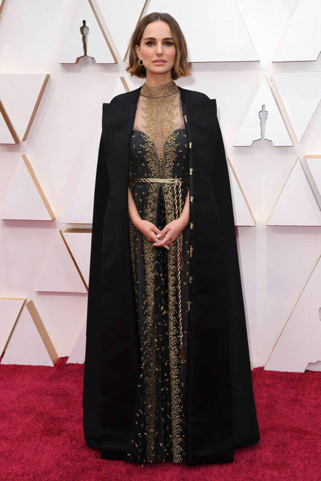 Natalie Portmans outfit på Oscarsgalan 2020 hyllade kvinnliga filmregissörer. En bild på skådespelerskan Natalie Portman under nattens Oscarsgala 2020.