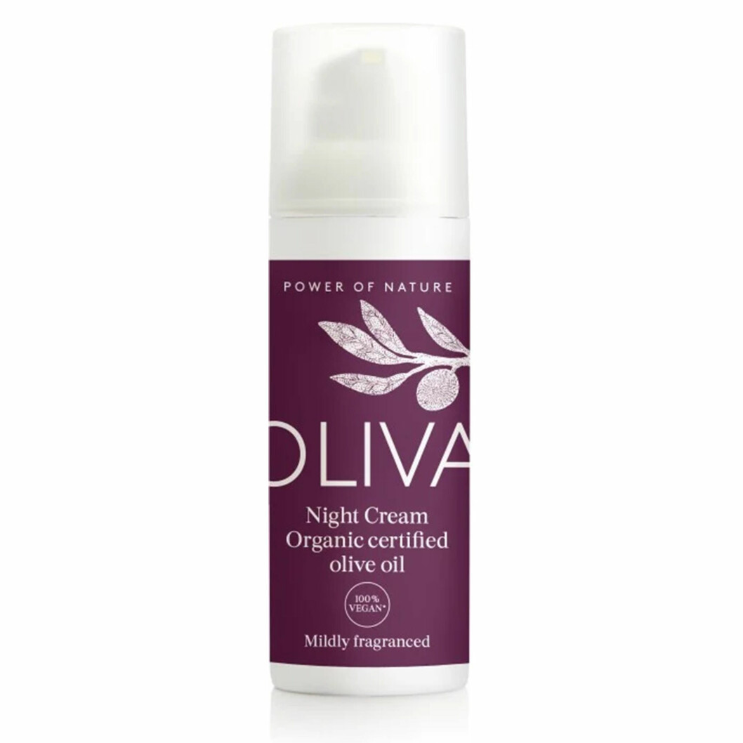 Nattkräm med olivolja från Olivia – <a target="_blank" rel="nofollow" href="https://www.apotekhjartat.se/produkt/oliva-night-cream-parfymerad-50-ml/">finns att köpa här för 102 kronor</a>.