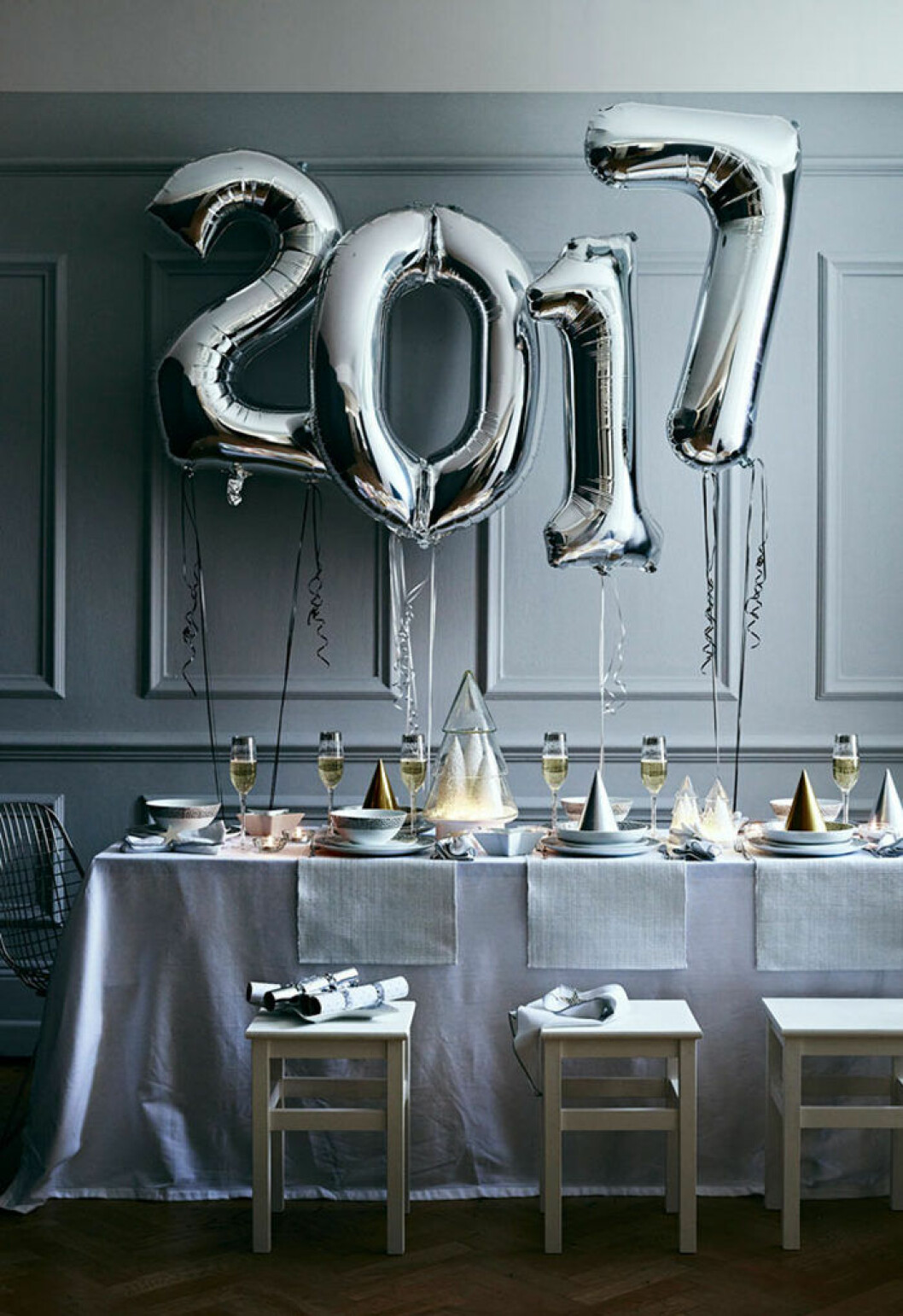 Ballongsiffrorna är en självklar dekoration på många nyårsfester. Foto: Sainsbury’s Home Nyårsfest med ballongsiffror hos Sainsbury's Home