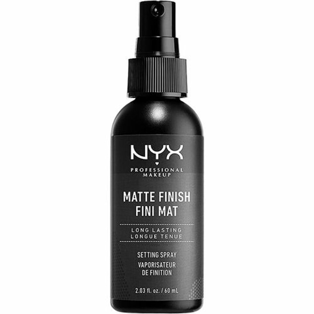 Väldigt bra budgetalternativ! Setting spray med matte finish