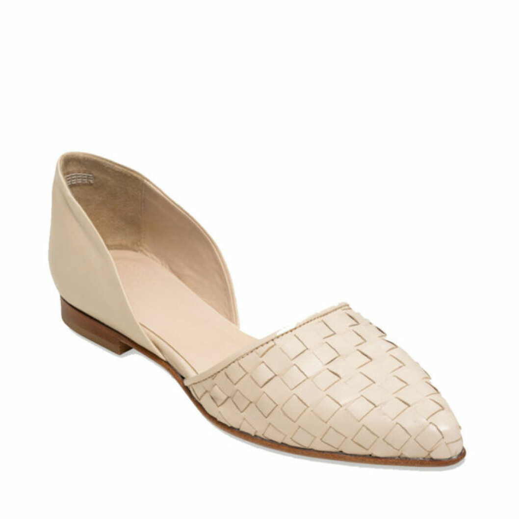 Sandal med platt klack