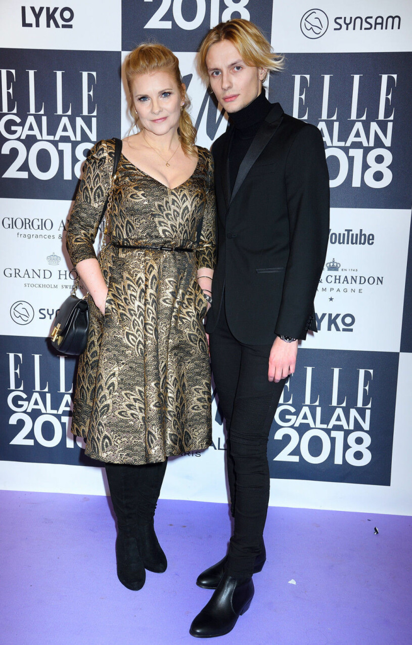 OSCAR ENESTAD, 23 OCH CECILIA DAHLBOM, 52