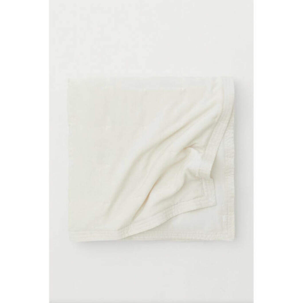 Överkast i satin från H&M