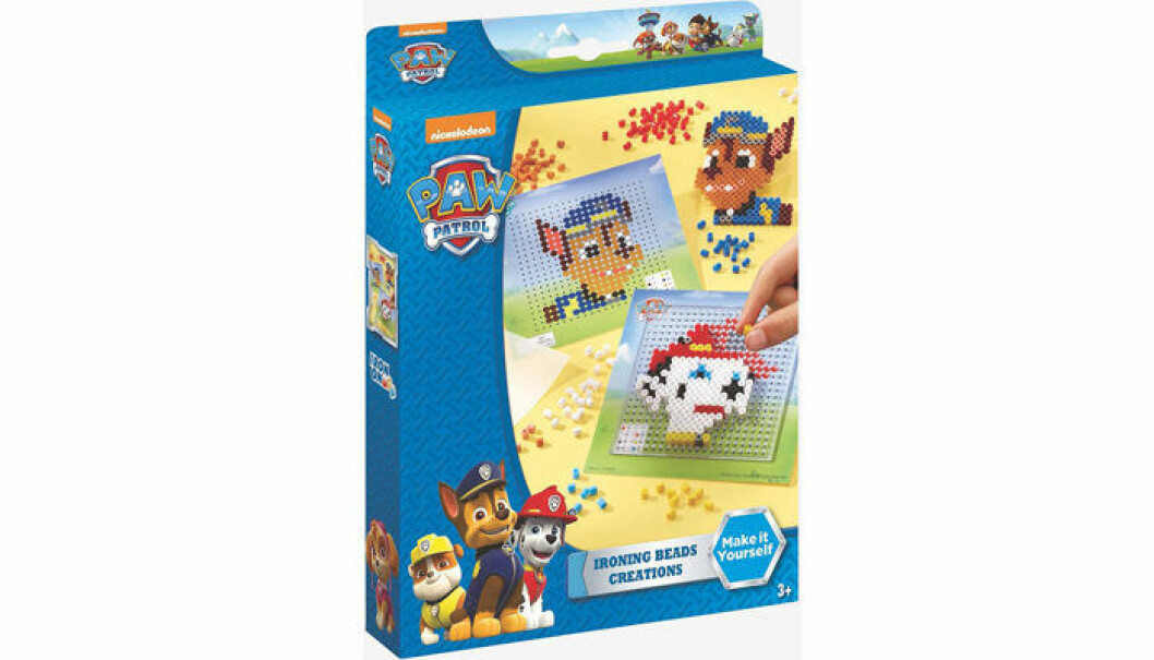Pärlplattor från <a href="http://www.awin1.com/cread.php?awinaffid=439045&awinmid=8905&p=https%3A%2F%2Fwww.ellos.se%2Fpaw-patrol%2Fparlplattor%2F1023030">Paw Patrol</a>.