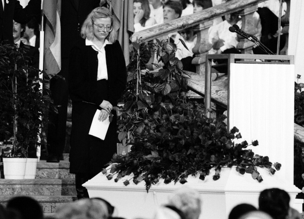 Anna Lindh på Olof Palmes begravning.