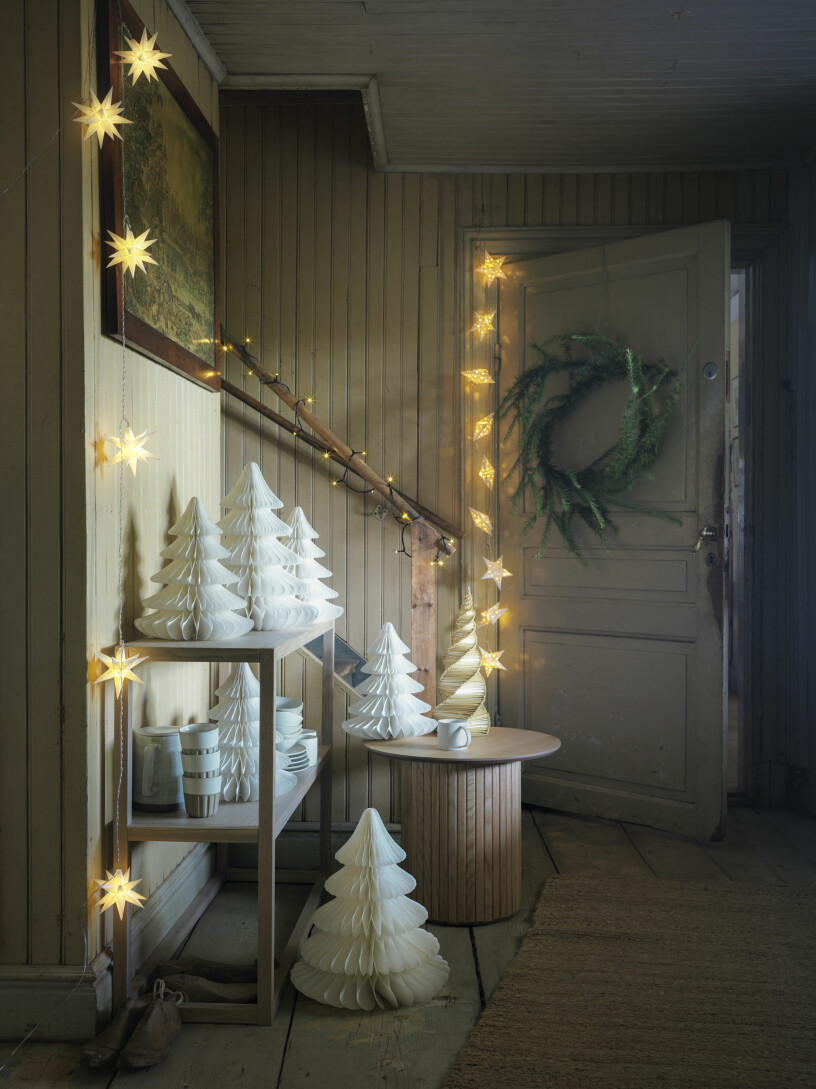 pappersgranar och ljusslingor från åhléns