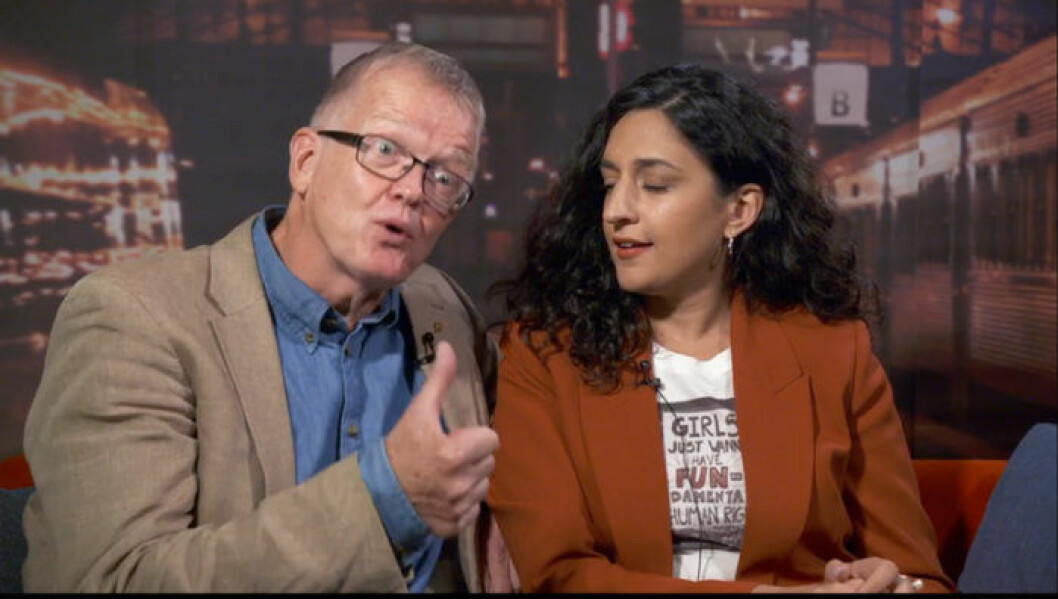 Gunnar Wetterberg och Parisa Amiri är ”Rookies” i ”På spåret”. Gunnar har bland annat synts i panelen på ”Fråga Lund”. Bild. SVT Gunnar Wetterberg och Parisa Amiri tävlar i På spåret i SVT 2018
