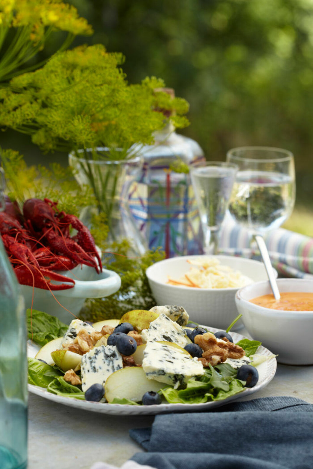 PÄRONSALLAD MED MÖGELOST<br>Enkelt och supergott. PÄRONSALLAD MED MÖGELOST