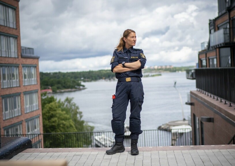 Efter att ha drömt om att bli polis ända sedan barnsben har Pia Salming nu äntligen fått sin uniform. Pia Salming är nyutexaminerad polis.