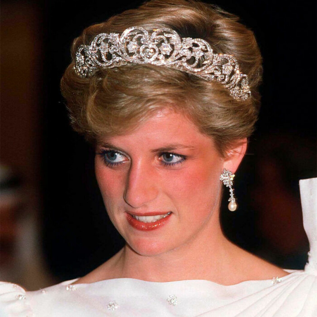 Även på 80-talet var det få som kunde bära upp en blå eyeliner som prinsessan Diana. Prinsessan Diana hade ofta blå eyeliner