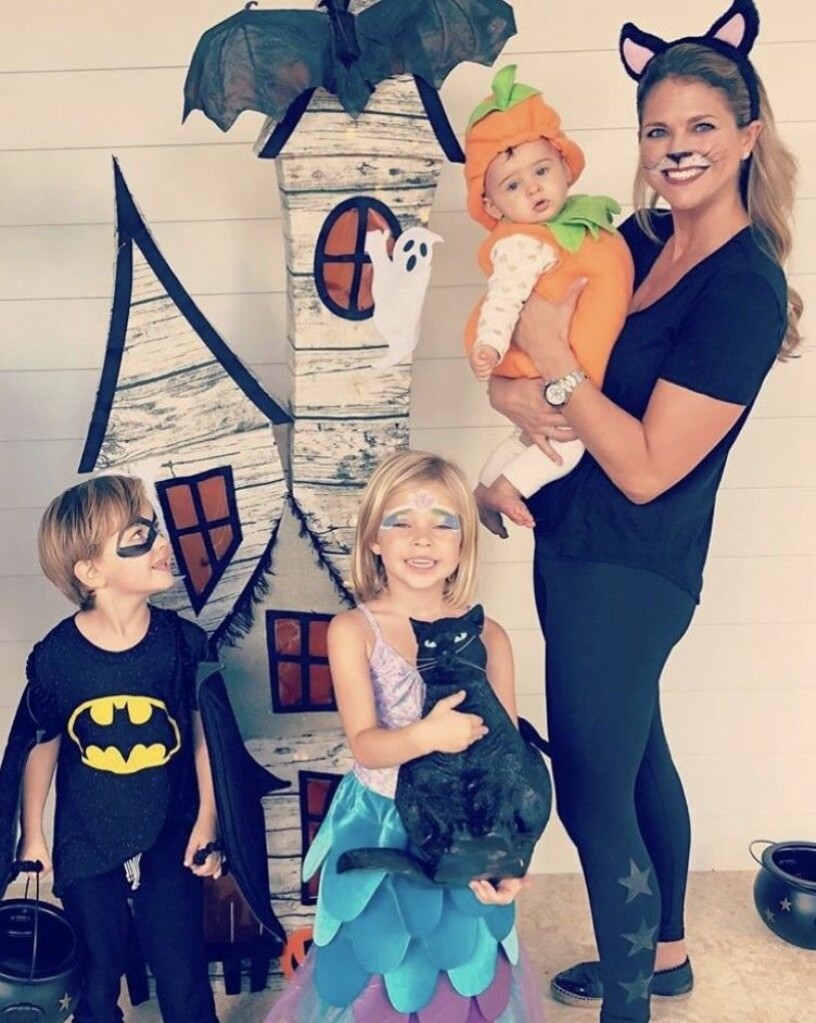 "Glad Halloween", önskade prinsessan Madeleine sina följare.