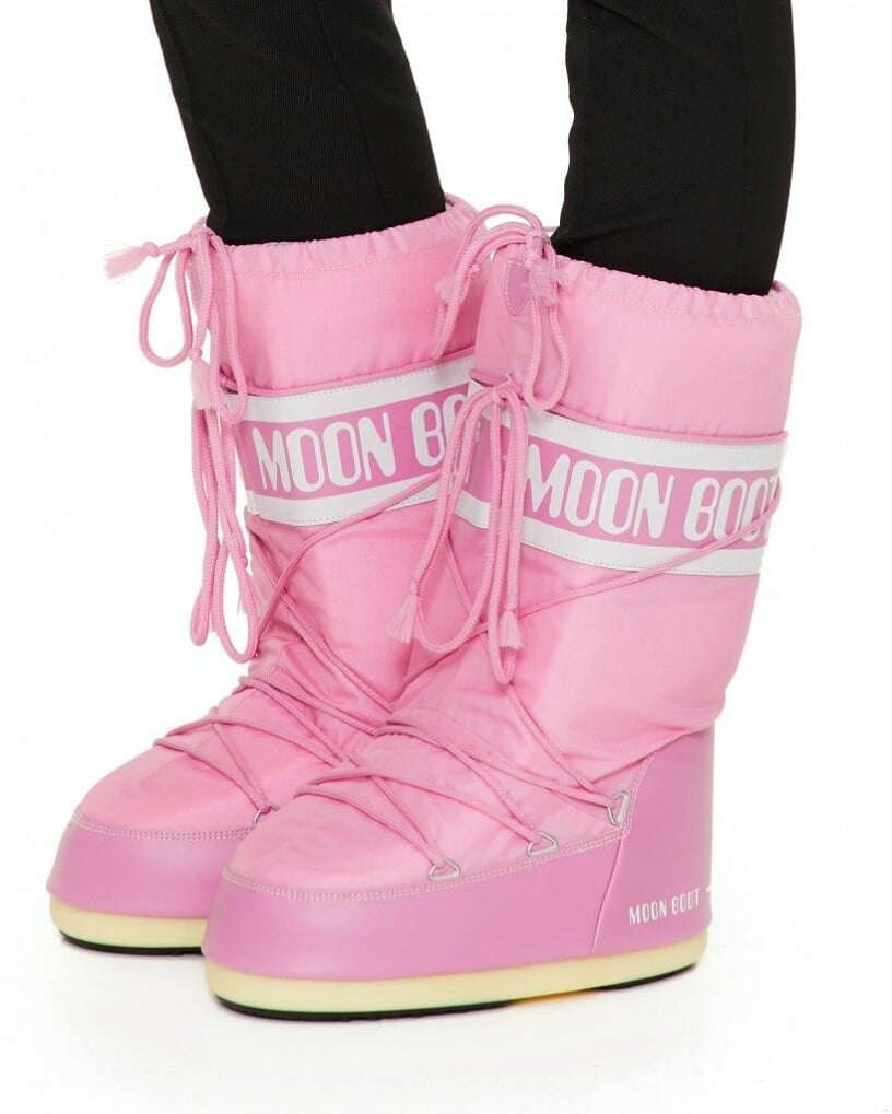 Rosa moon boots.