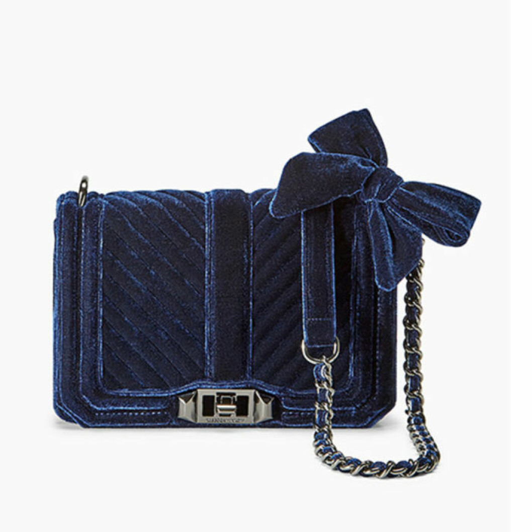Sammetväska från Rebecca Minkoff