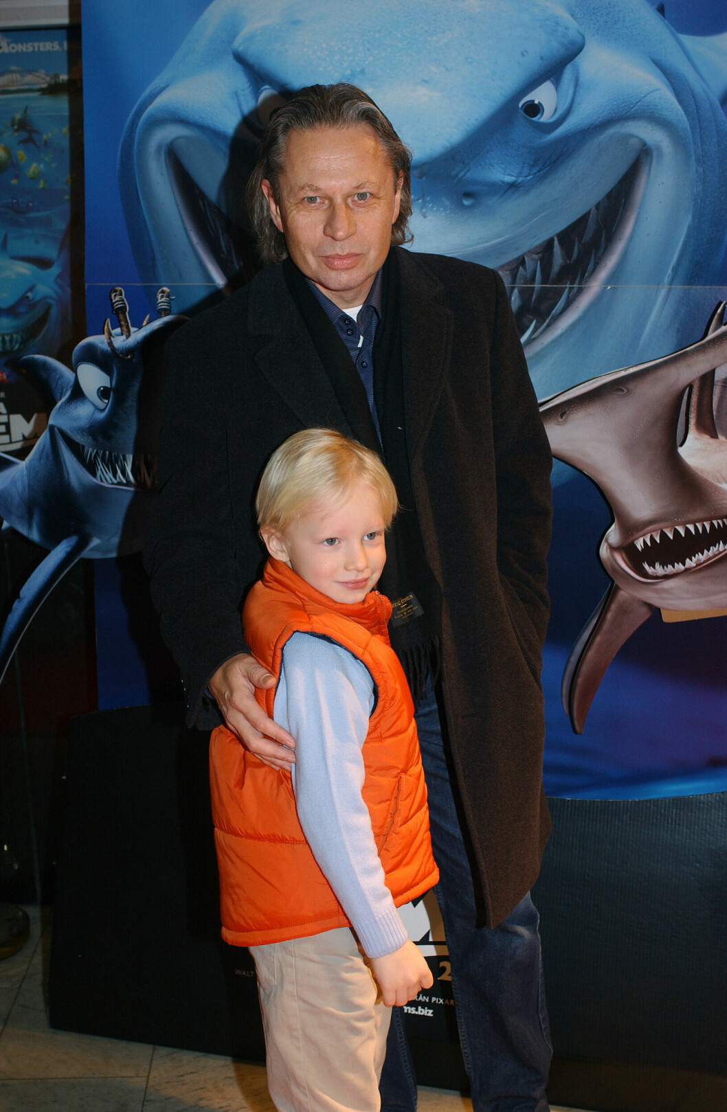 En 6 år gammal William på biopremiär med pappa Reine Brynolfsson 2003. reine och william brynolfsson 2003