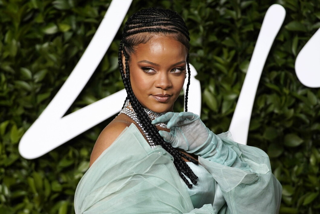 Rihanna på British Fashion Awards 2020. rihanna röda mattan