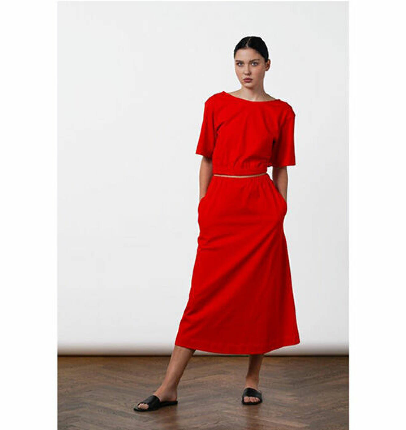 röd vid kjol med matchande topp från Residus