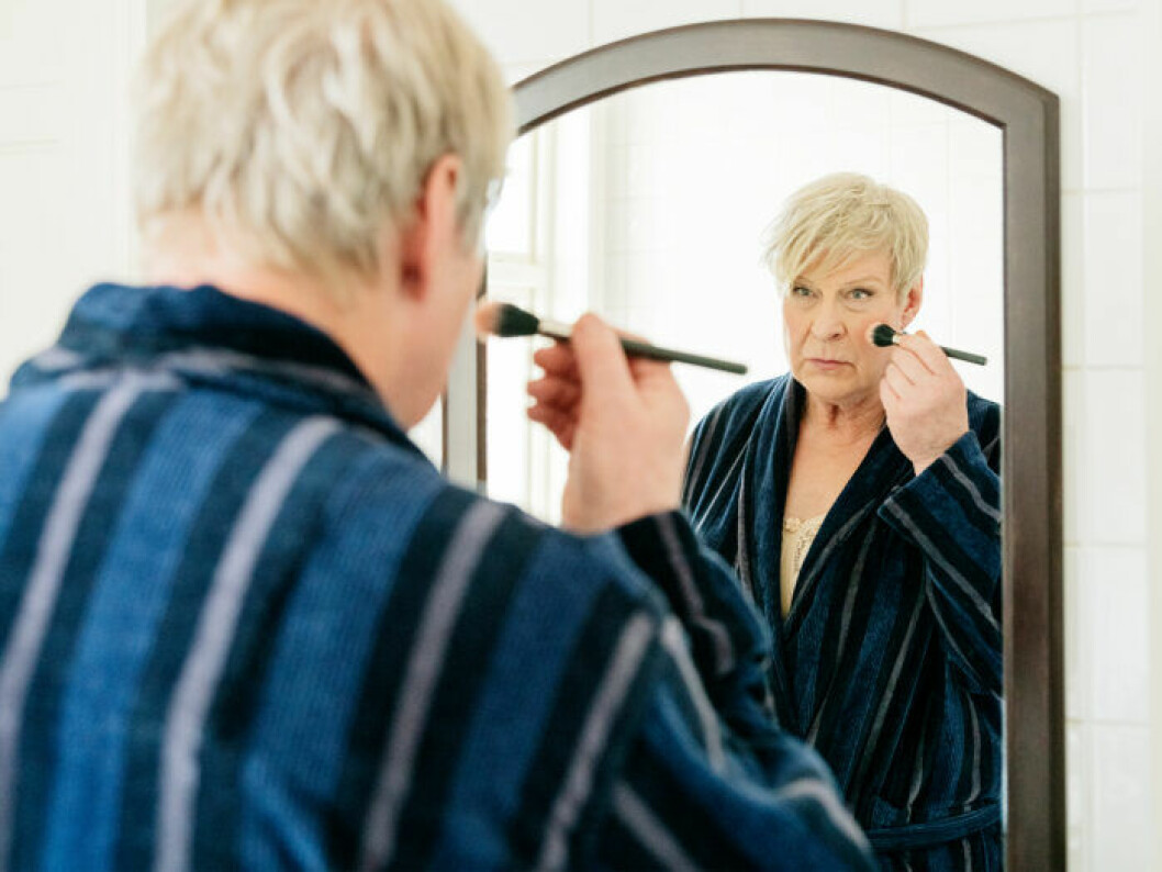 Rolf Lassgård i rollen som Marianne. Foto: Nordisk Film.