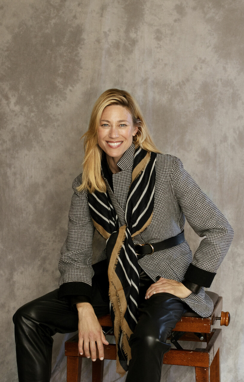 Click to add Kavaj i ull, stl 32–44, 4 999 kr,By Malene Birger. Skjorta i läder, stl 34–44, 2 900 kr, Arket. Byxor i läder, stl 34–42, 5 399 kr, One & Other. Sjal i kashmir/ull, 999 kr, Beck Söndergaard. Bälte i läder, 1 300 kr, ATP Atelier. Örhängen i guldpläterat silver, 1 799 kr, Thomas Sabo. Rutig kavaj By Malene Birger aw 20 Femina