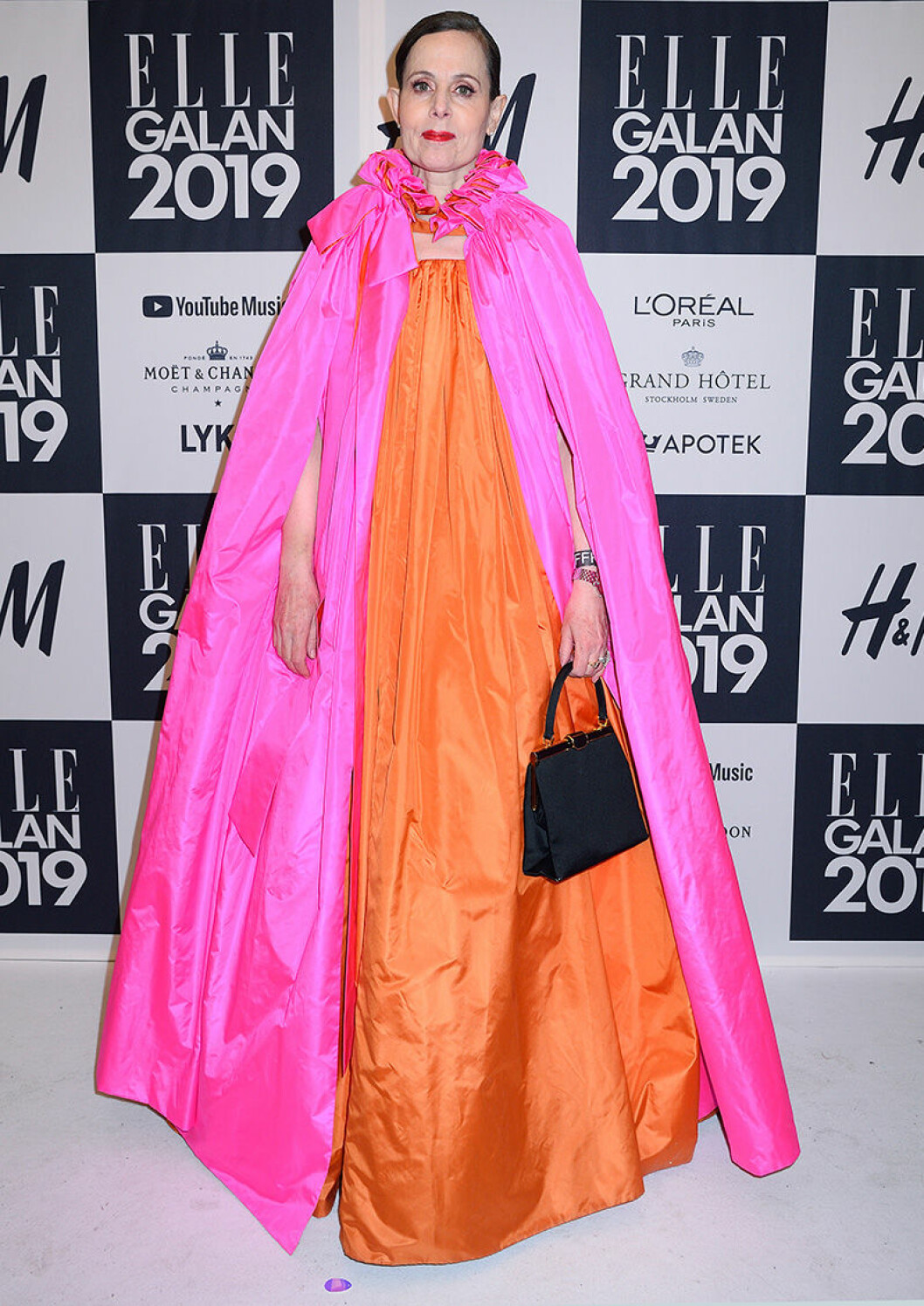 Sara Danius på ELLE-galan 2019, i Samma Pär Engsheden-designade klänning som hon burit på Nobelfesten. elle galan sara danius