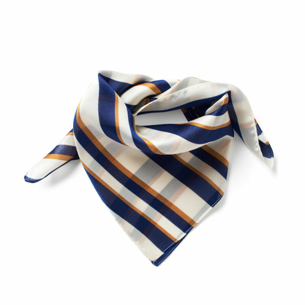 Scarf från åHLENS
