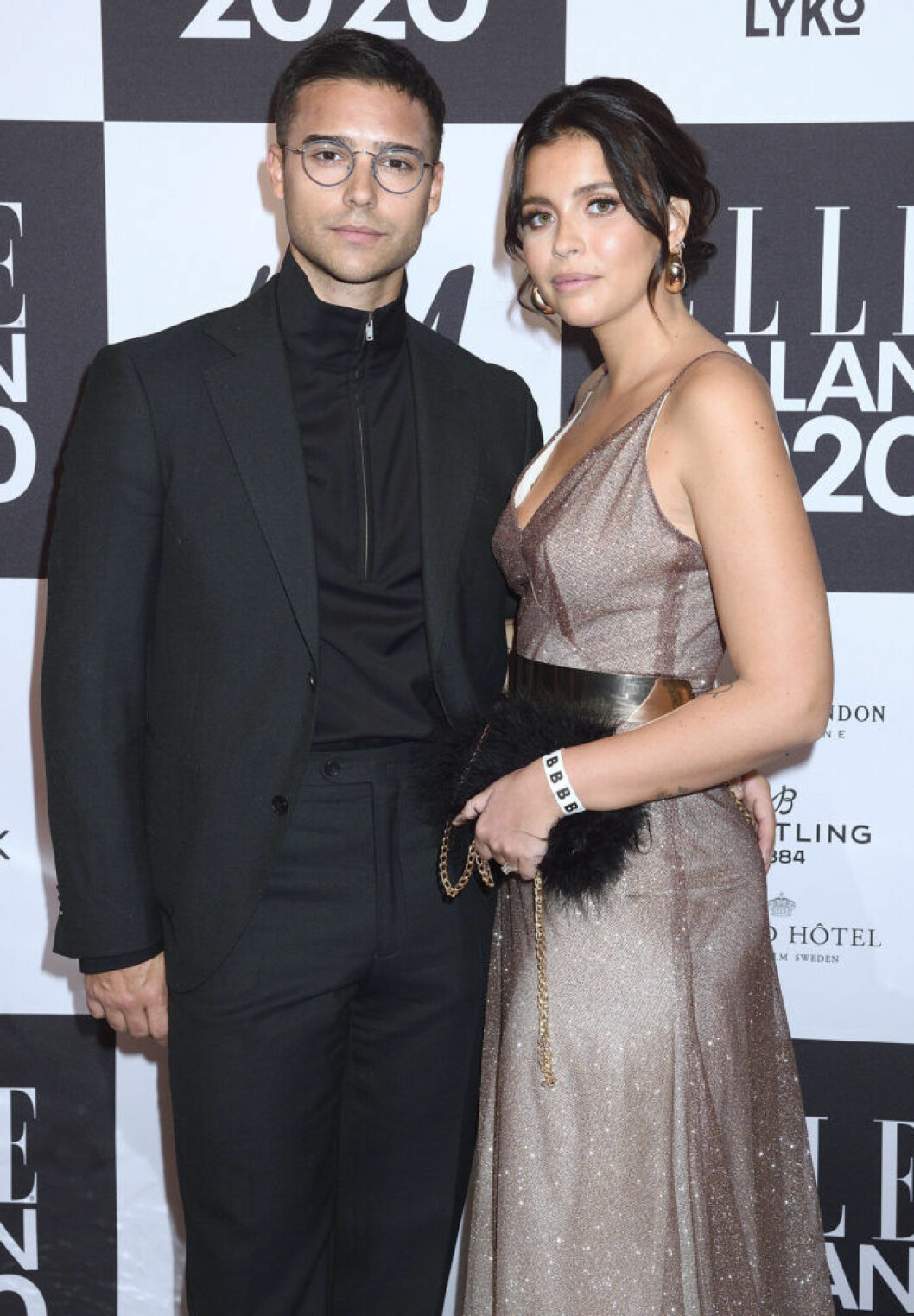 Eric Saade och Nicole Falciani förlovade sig i Dubai. Eric Saade och Nicole Falciani .