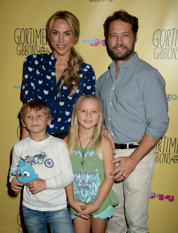 Jason Priestley aka "Brandon Walsh" har två barn med hustrun Naomi Lowde-Priestley.