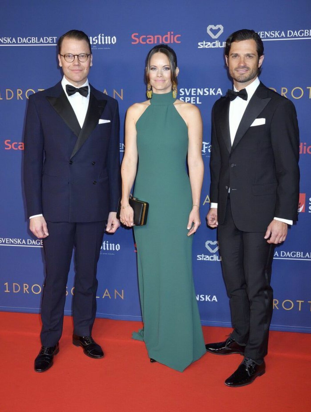 Prins Daniel, prinsessan Sofia och prins Carl Philip på röda mattan under Idrottsgalan. Prins Daniel, prinsessan Sofia och prins Carl Philip på röda mattan under Idrottsgalan.