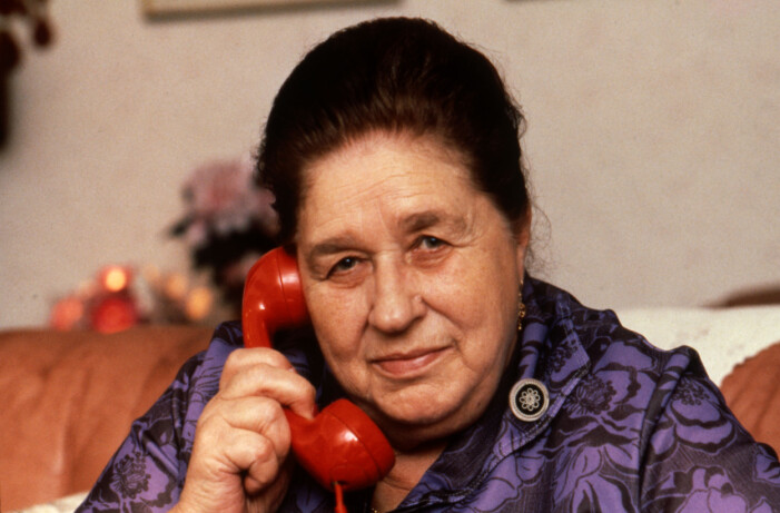 Alla vill ha hjälp av Saida Andersson.