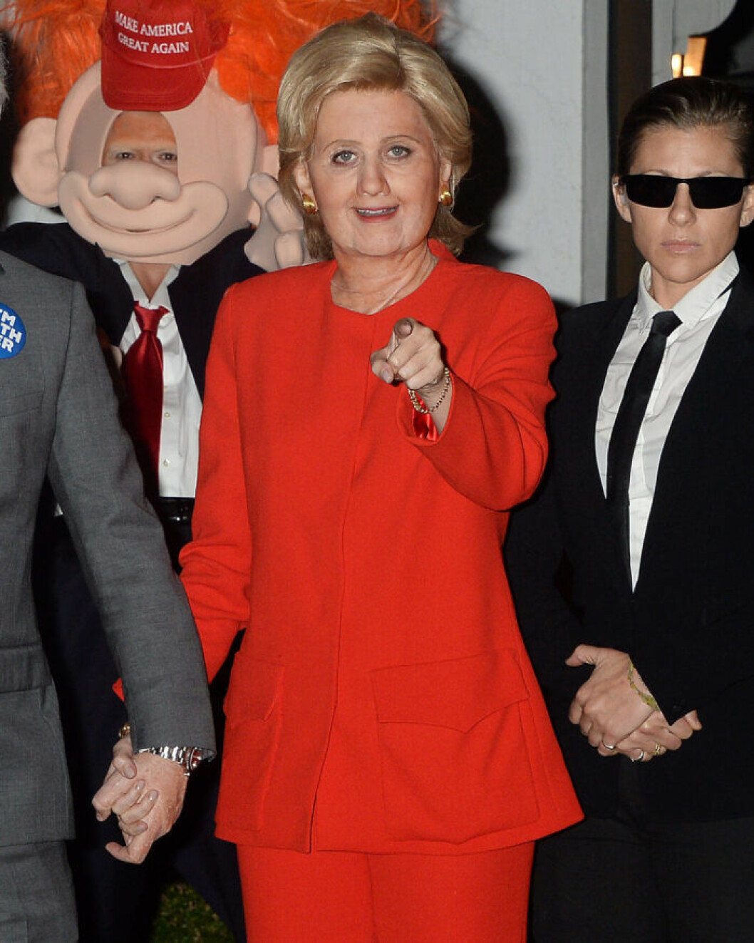 Katy Perry som Hillary Clinton.