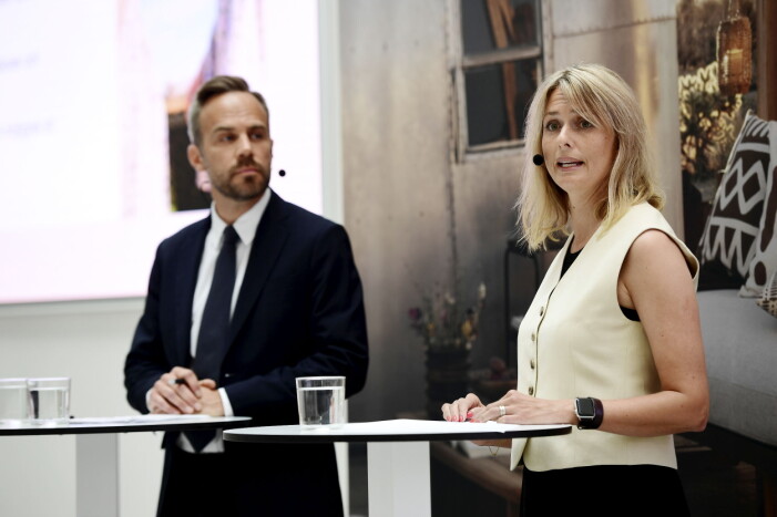H&M:s vd Helena Helmersson är en av dem som har gått hållbarhetsskolan. H&M:s vd Helena Helmersson är en av dem som har gått i hållbarhetsskolan för att lära sig mer om klimatet.